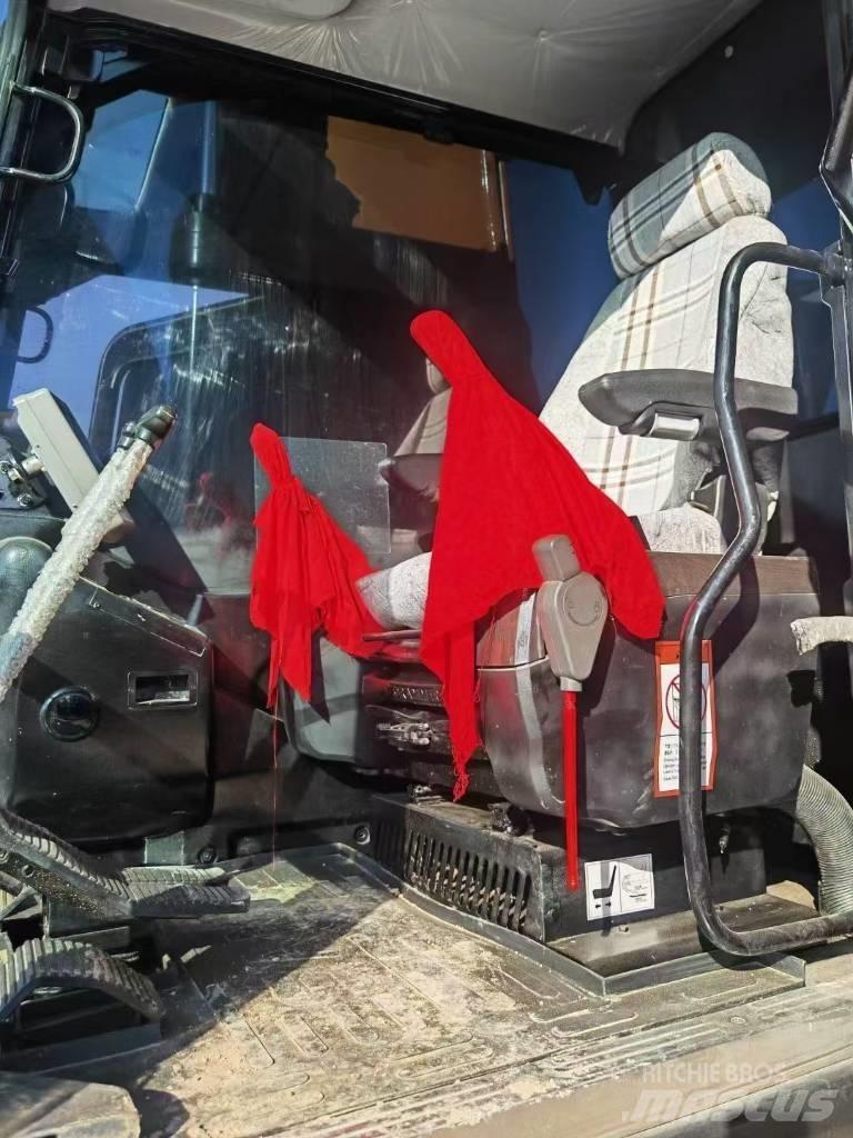 Sany 235C Vikšriniai ekskavatoriai