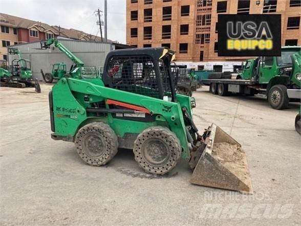 Bobcat S510 Krautuvai su šoniniu pasukimu