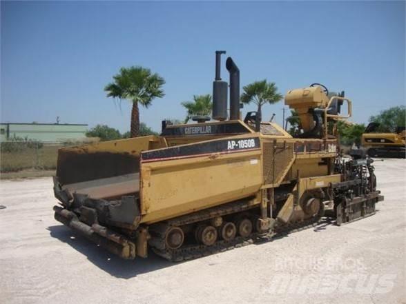 CAT AP-1050B Asfalto klotuvai