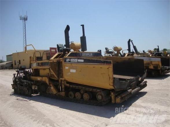 CAT AP-1050B Asfalto klotuvai