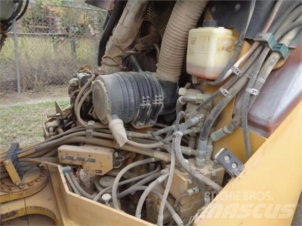 CAT CB-534DXW Vieno būgno volai