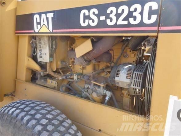 CAT CS-323C Vieno būgno volai