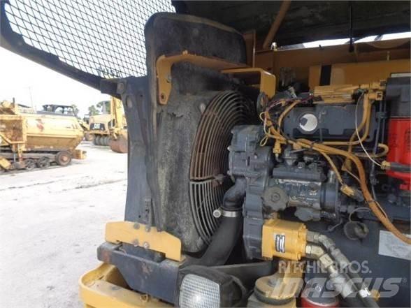 CAT PS-150C Pneumo volai