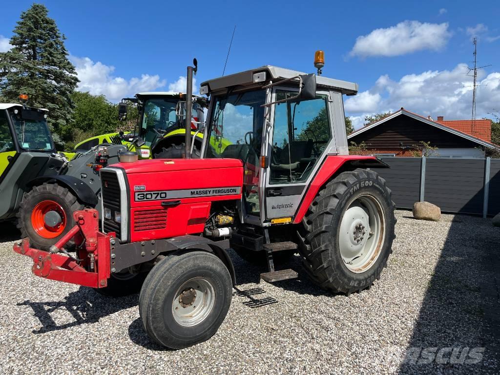 Massey Ferguson 3070 Traktoriai