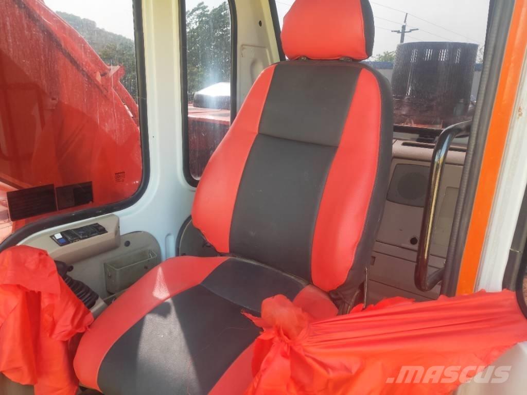 Doosan DH220LC-7 Vikšriniai ekskavatoriai