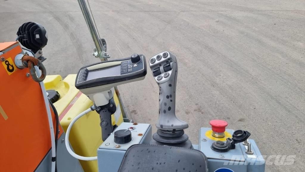  UNICUT 600 FLOOR SAW Akmens ir betono pjūklai