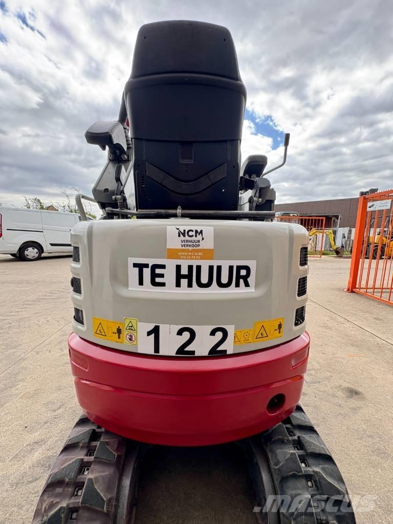 Takeuchi TB 217 R Mini ekskavatoriai < 7 t