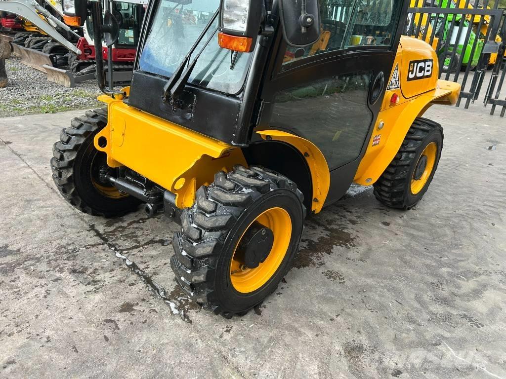 JCB 520-40 Teleskopiniai krautuvai