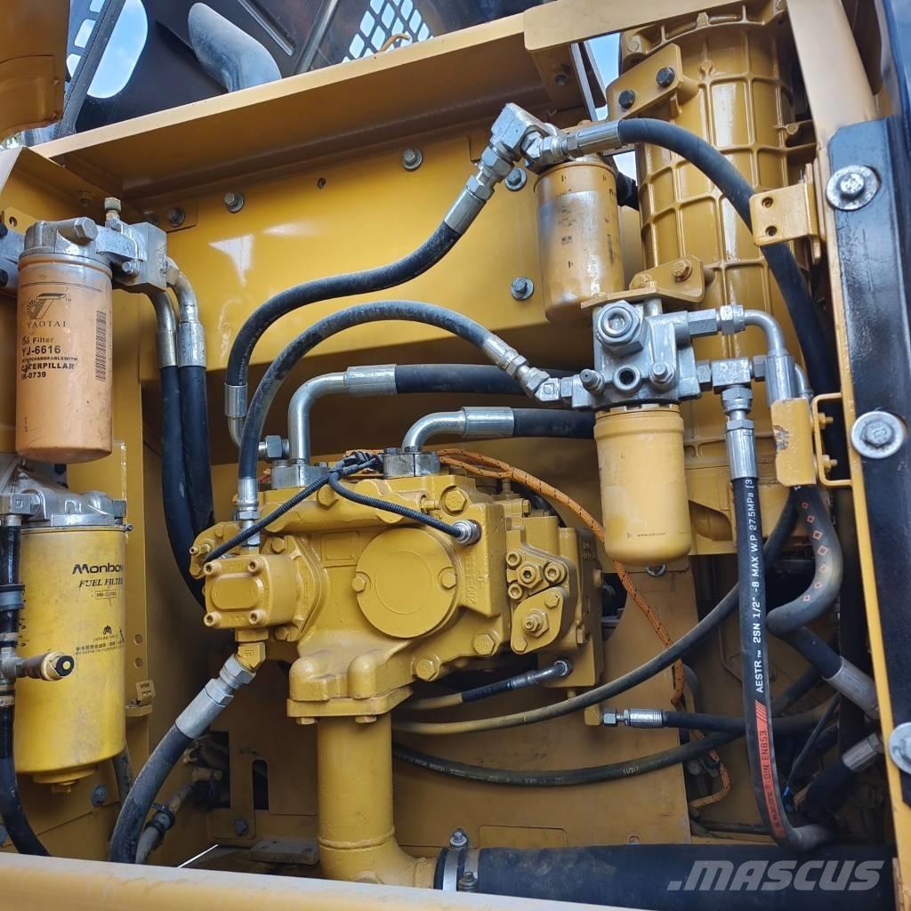 CAT 320 D Vikšriniai ekskavatoriai