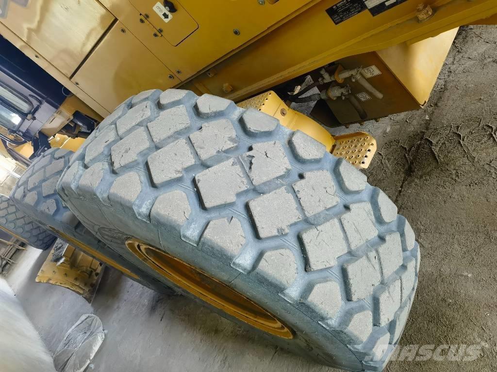 CAT 140 GC Greideriai
