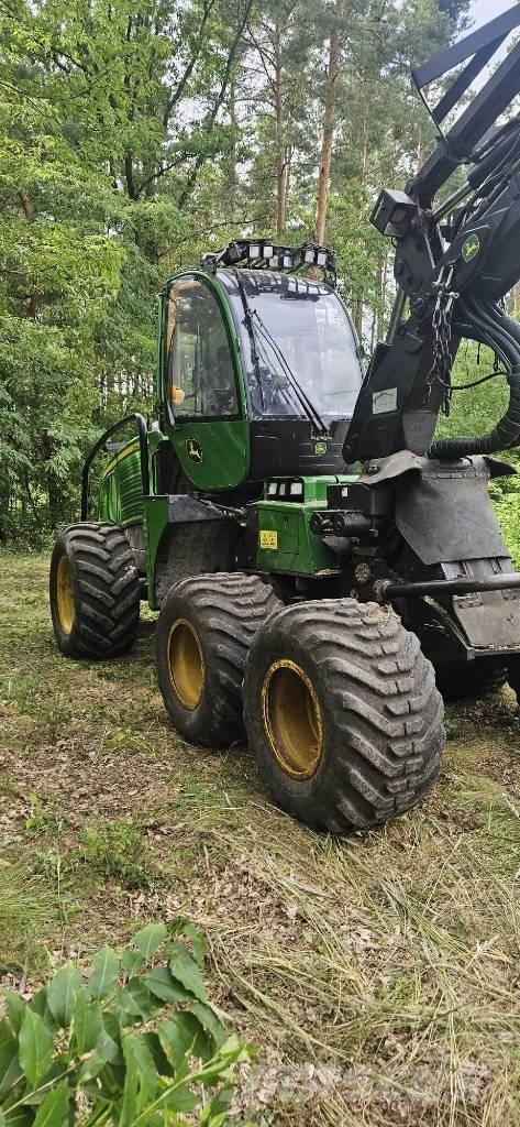 John Deere 1070e Miško technika (Harvesteriai)