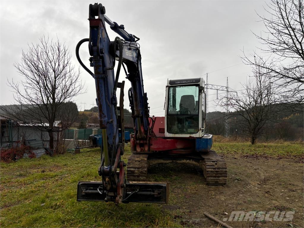 Takeuchi TB80FR Statyba - Kita