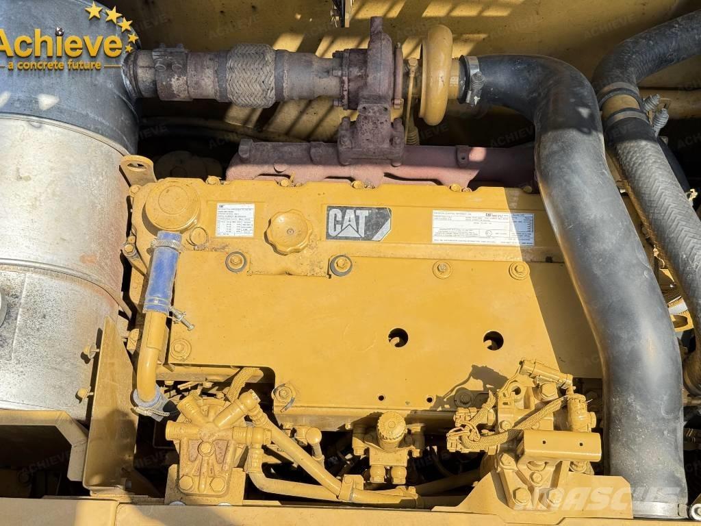 CAT 320 D2 Vikšriniai ekskavatoriai