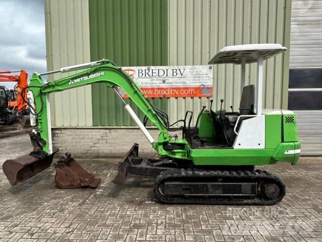 Mitsubishi MM 30 SR Vikšriniai ekskavatoriai