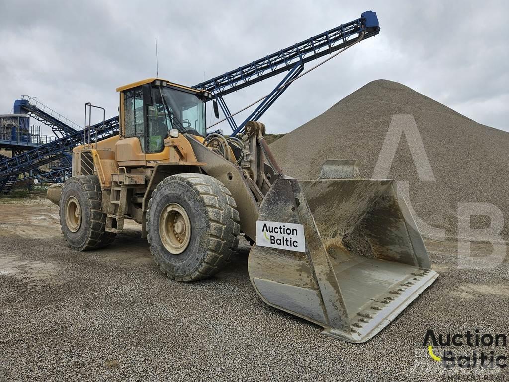 Volvo L 180 F Naudoti ratiniai krautuvai