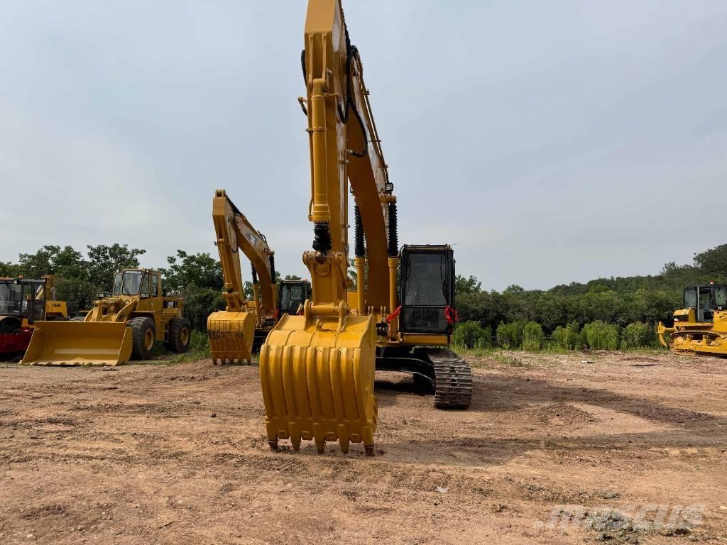 CAT 320 B L Vikšriniai ekskavatoriai