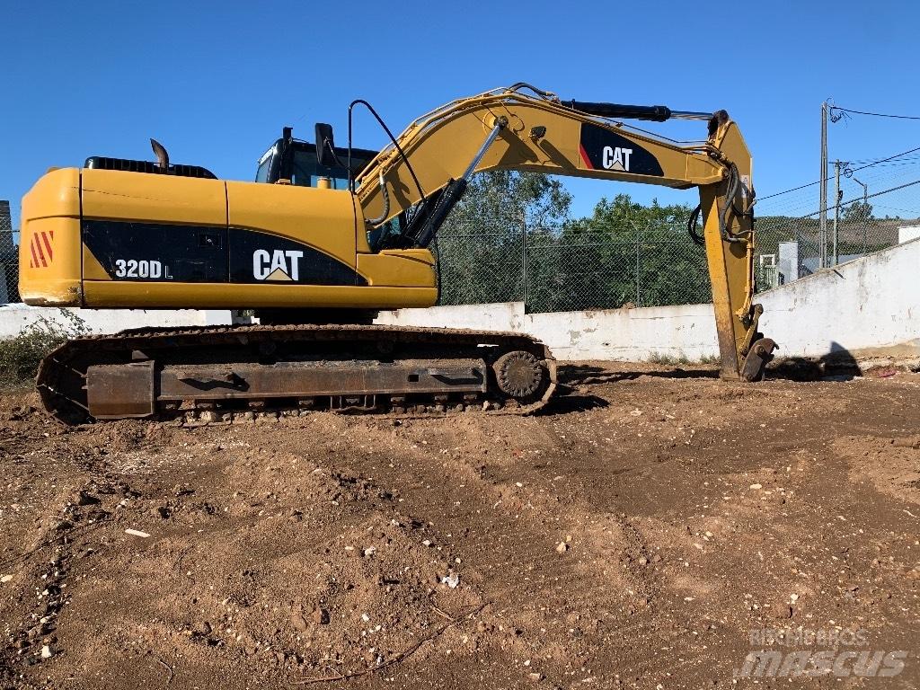 CAT 320 D L Vikšriniai ekskavatoriai