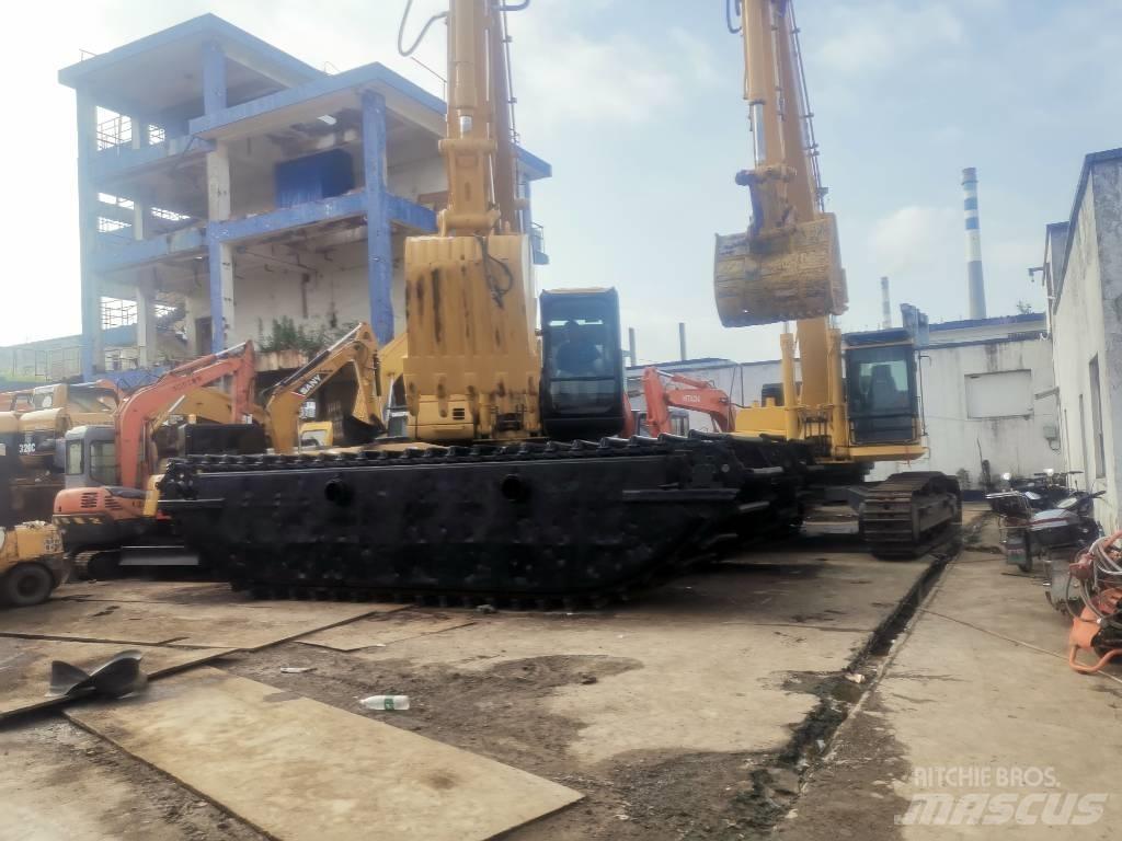 CAT 320 C Amfibiniai ekskavatoriai