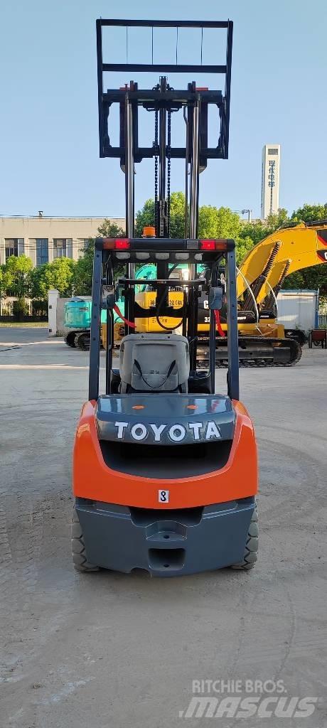 Toyota FD30 Dyzeliniai krautuvai