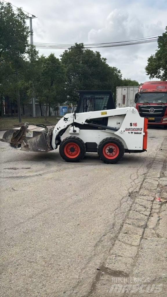 Bobcat S 16 Krautuvai su šoniniu pasukimu