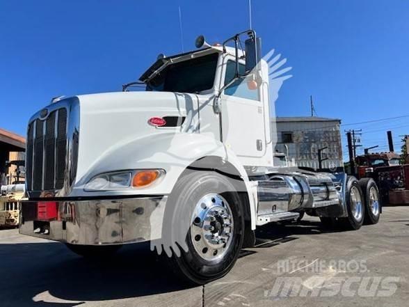 Peterbilt 384 Naudoti vilkikai