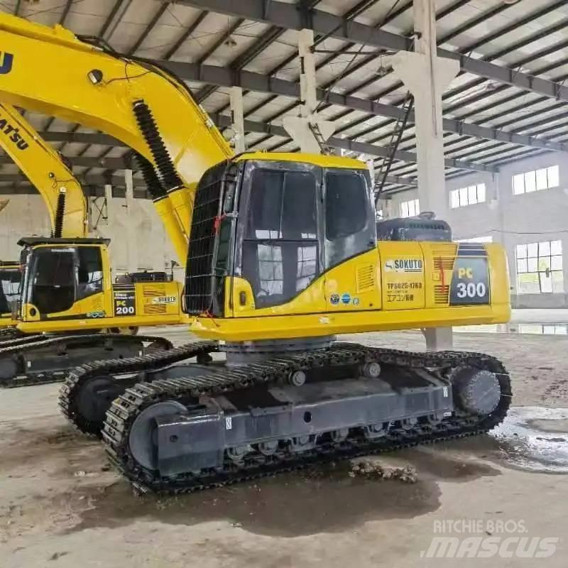 Komatsu PC300-7 Vikšriniai ekskavatoriai