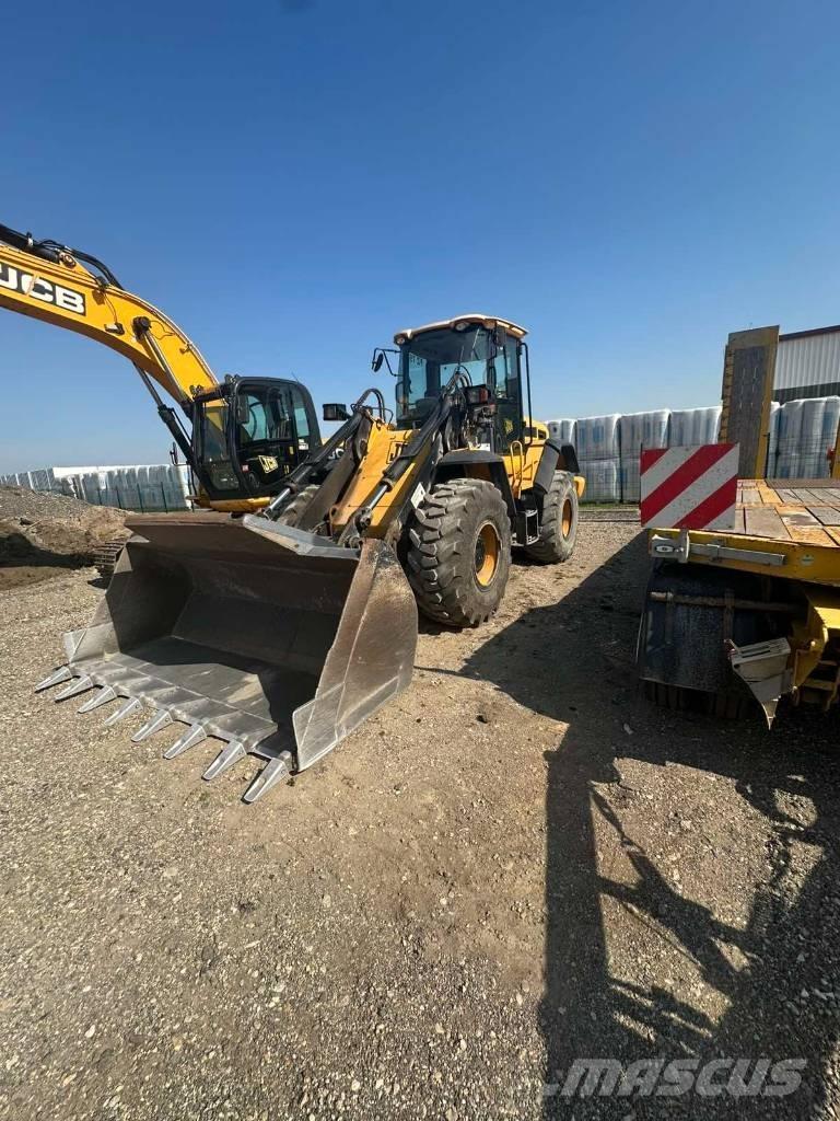JCB 436 HT Naudoti ratiniai krautuvai