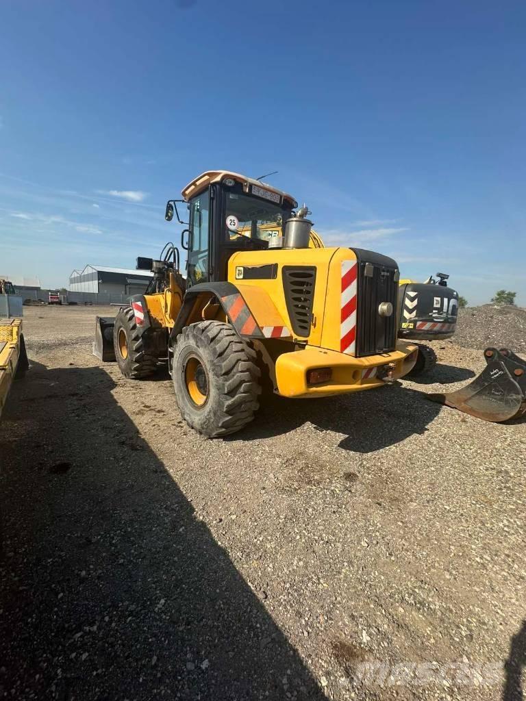 JCB 436 HT Naudoti ratiniai krautuvai