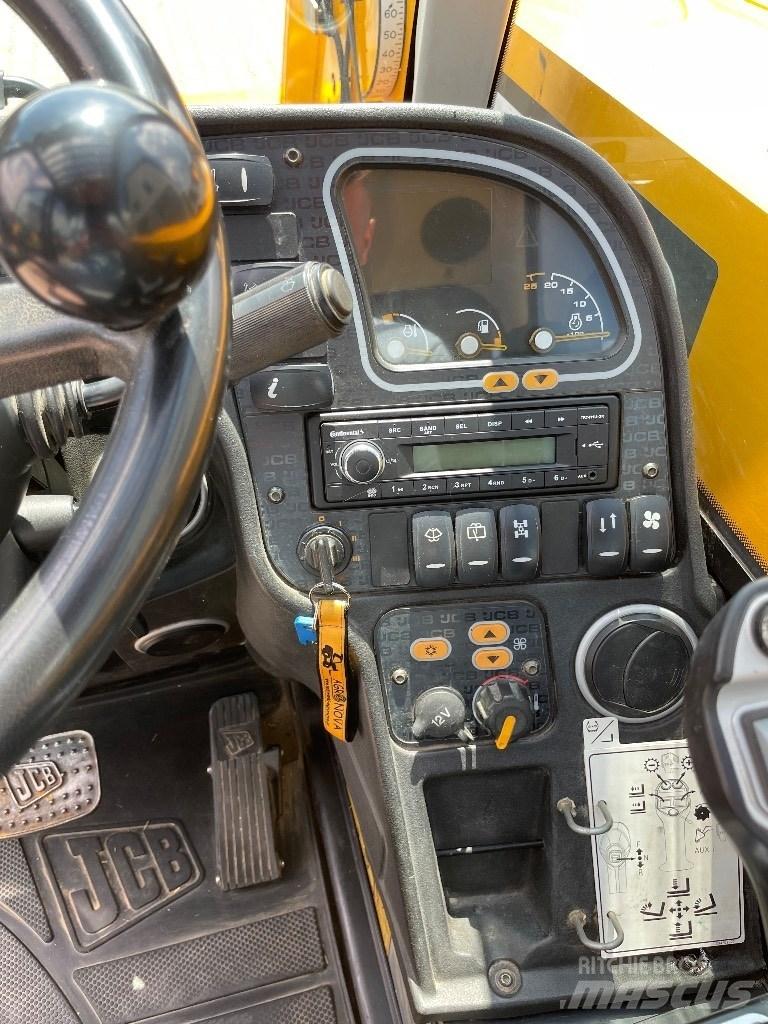 JCB 541-70 Agri Plus Teleskopiniai krautuvai žemės ūkiui
