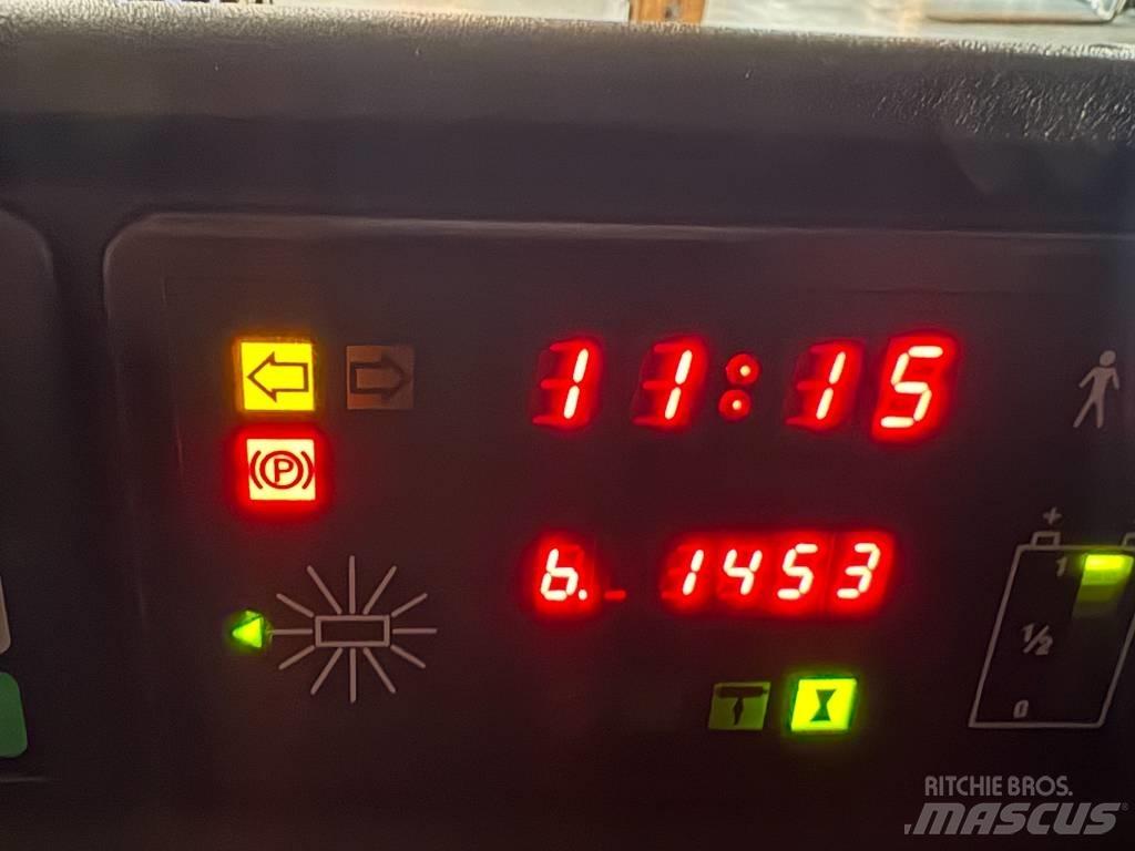 Toyota RRE 140 Šakiniai krautuvai su prailgintu keltuvu