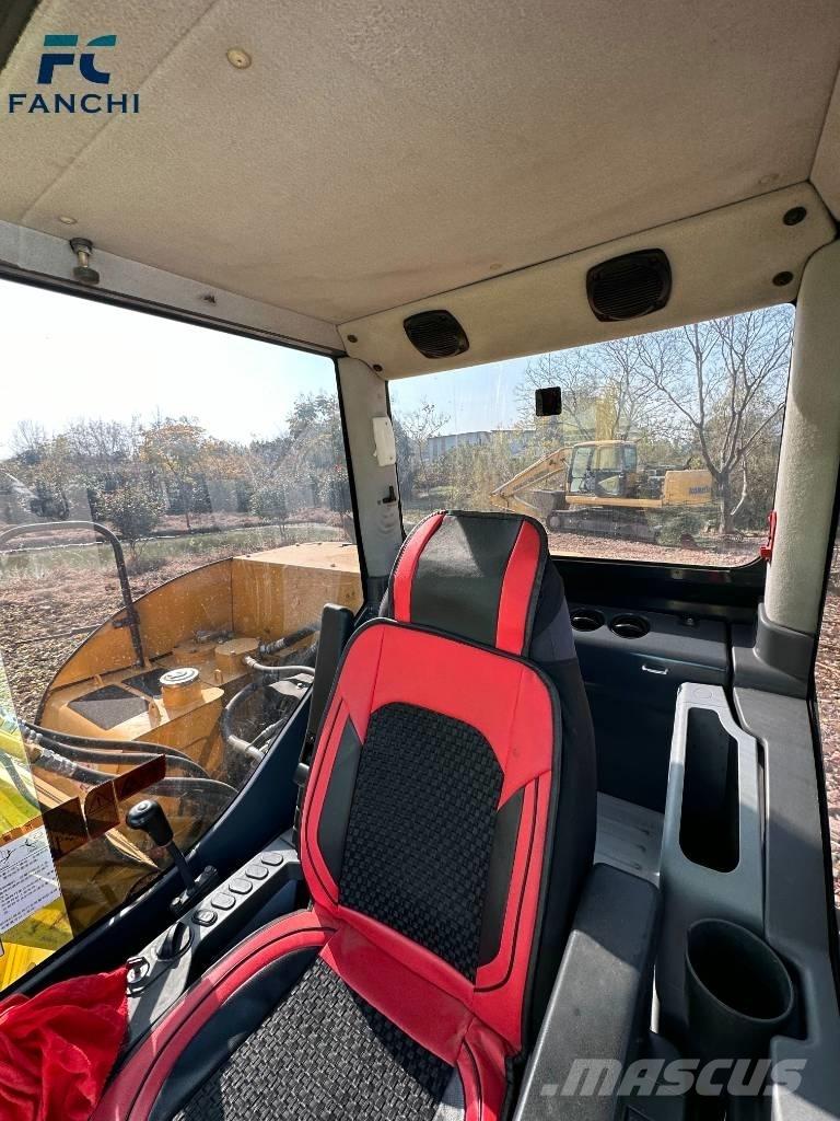 Komatsu PC 70-8 Vikšriniai ekskavatoriai
