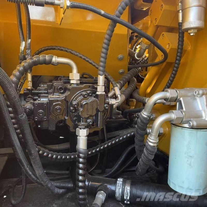 Sany SY 135 Vikšriniai ekskavatoriai