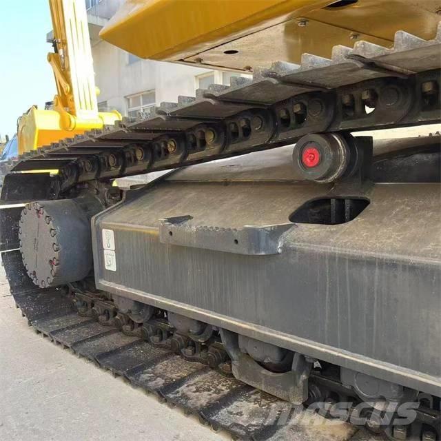 Komatsu PC 210 Vikšriniai ekskavatoriai