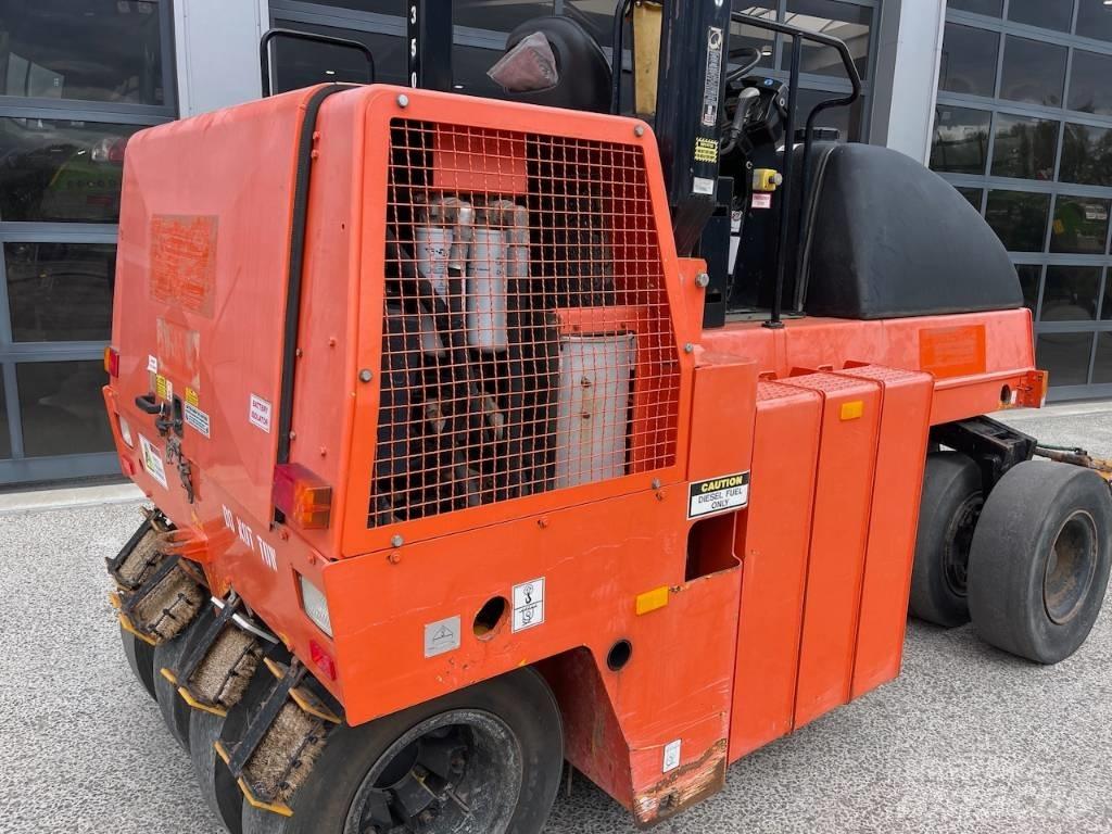 Dynapac CP 142 Pneumo volai