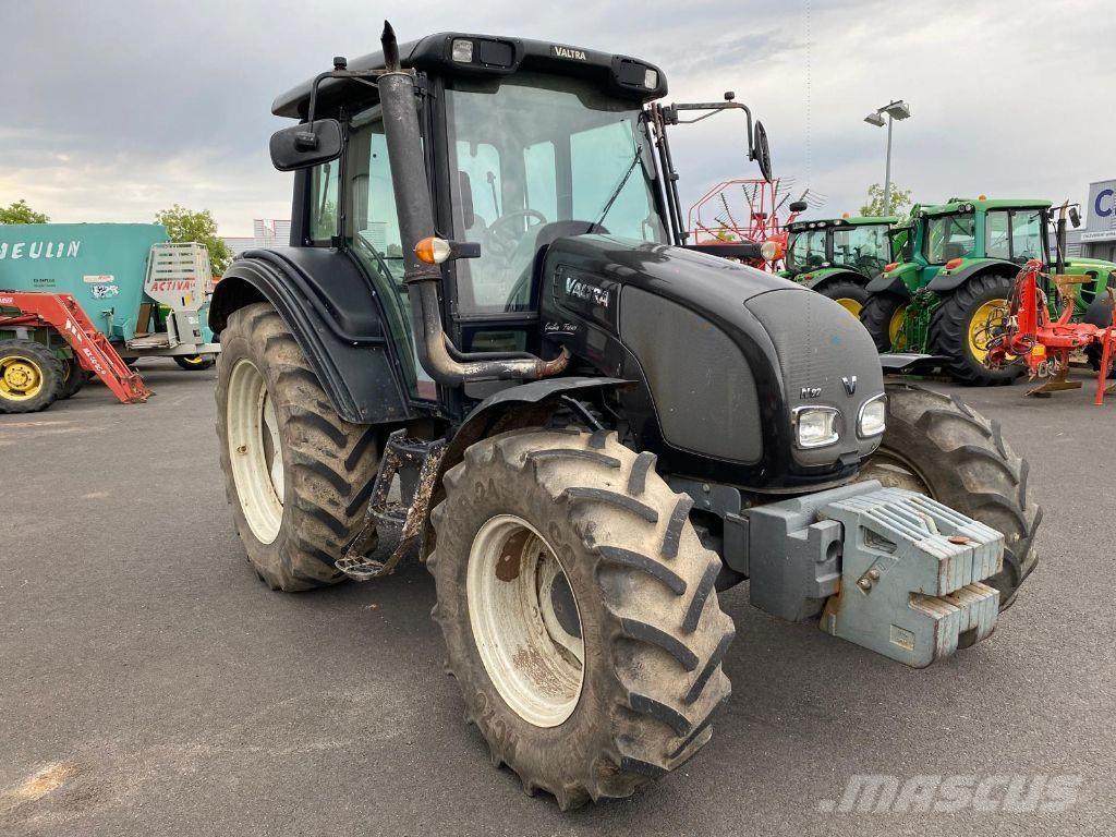 Valtra N92 HITECH Traktoriai