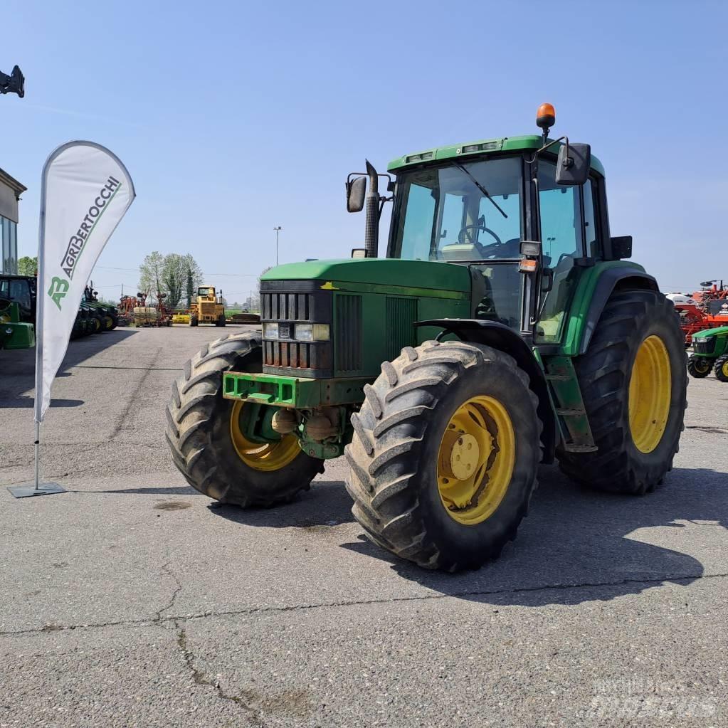 John Deere 6910 Traktoriai