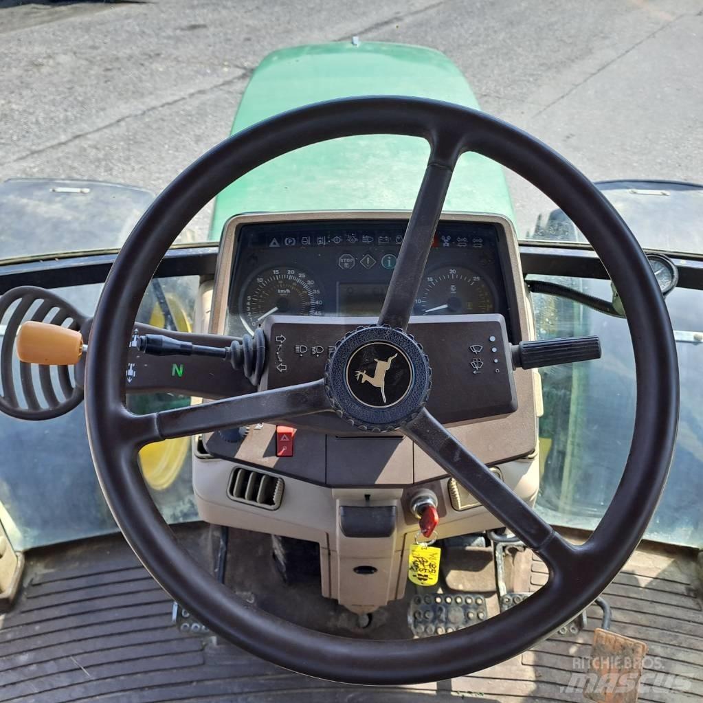 John Deere 6910 Traktoriai