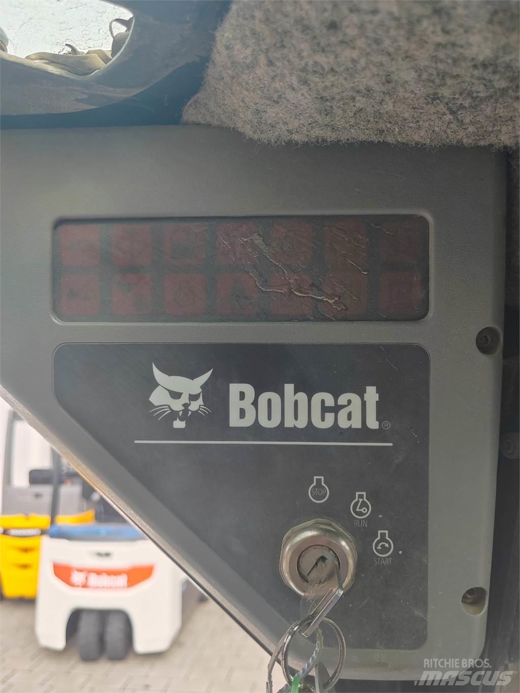 Bobcat T140 Vikšriniai ekskavatoriai