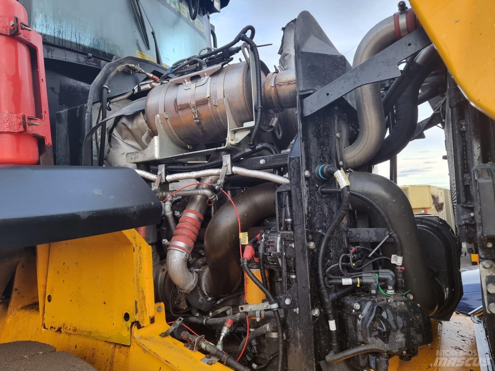 JCB 437 Hi-Tip Naudoti ratiniai krautuvai