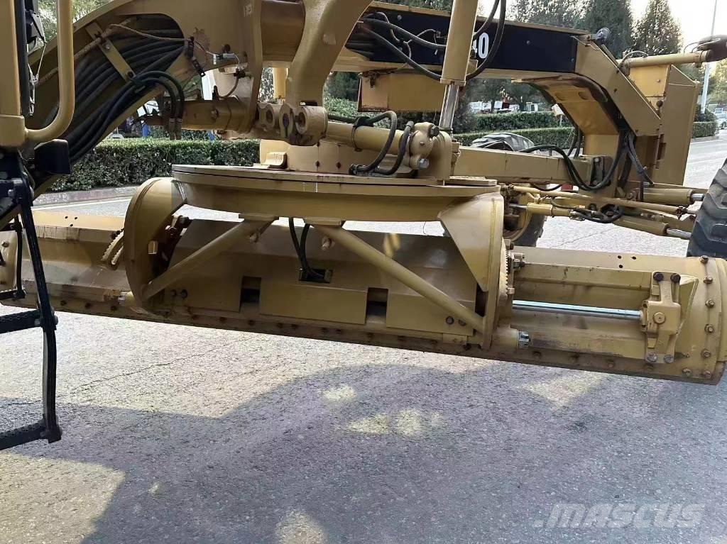 CAT 140 GC Greideriai