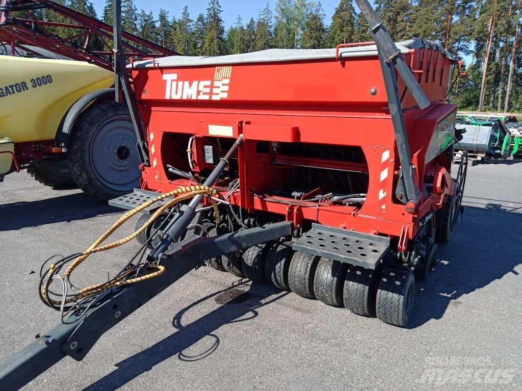 Tume Novacombi3000 Sėjamieji kombainai