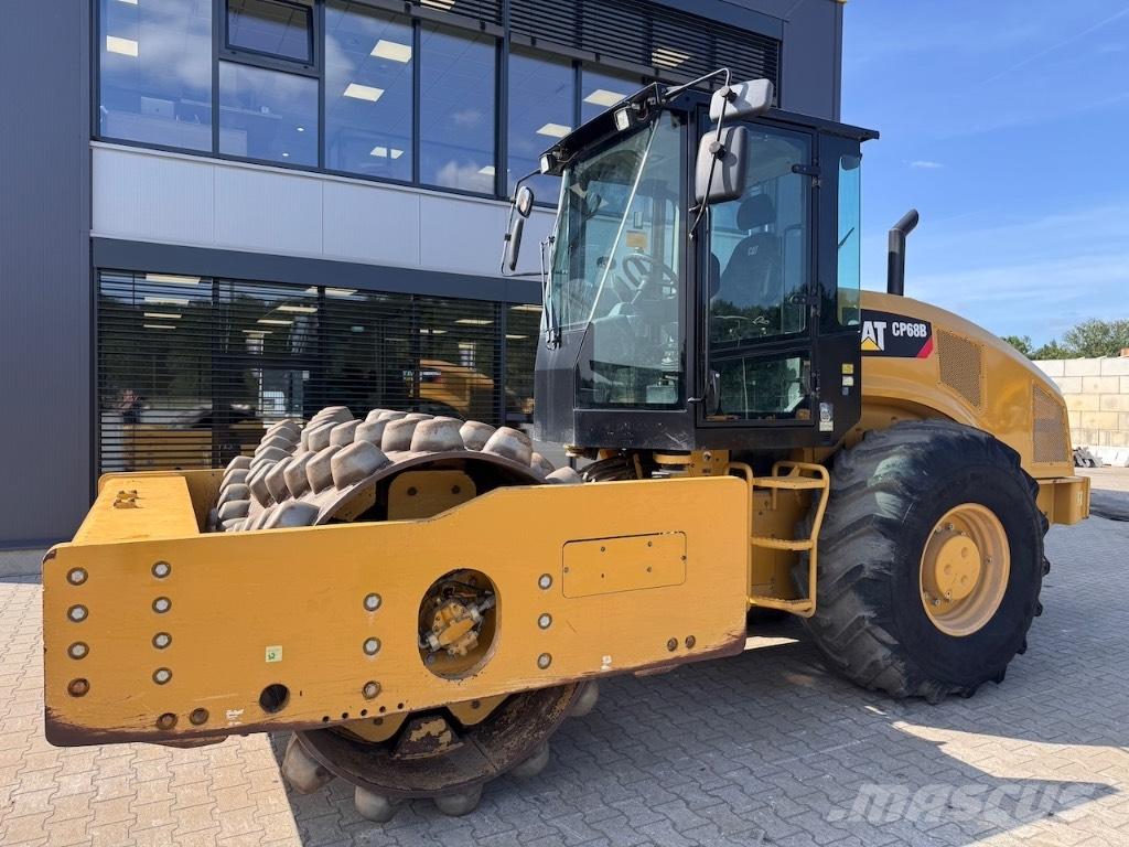 CAT CP 68 B Gruntiniai volai