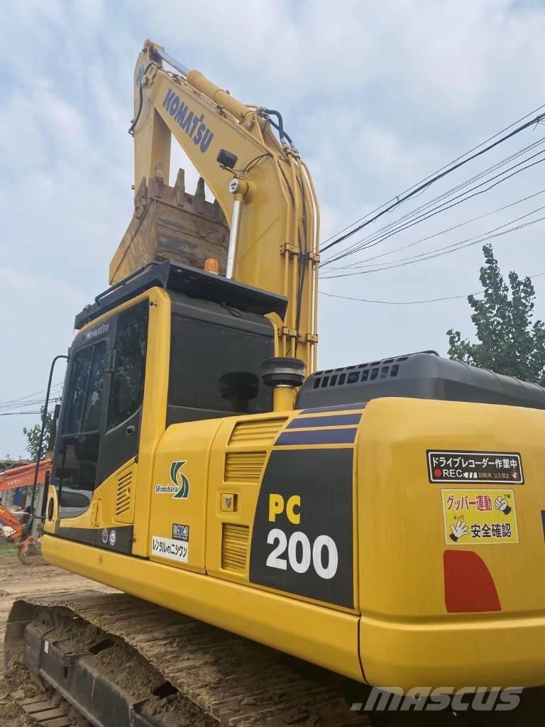 Komatsu pc200-8 Vikšriniai ekskavatoriai