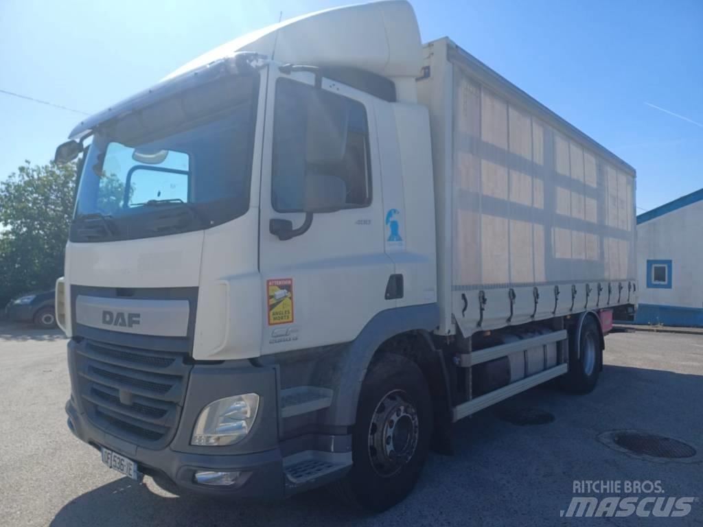 DAF CF 400 Priekabos su tentu