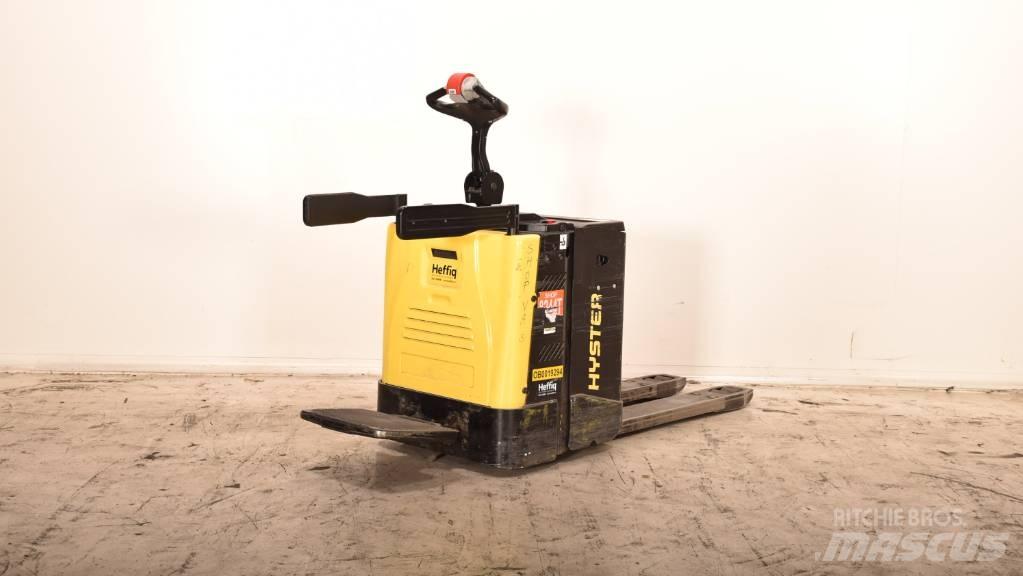 Hyster P 2.0 S Žemų aukščių keltuvai su platforma