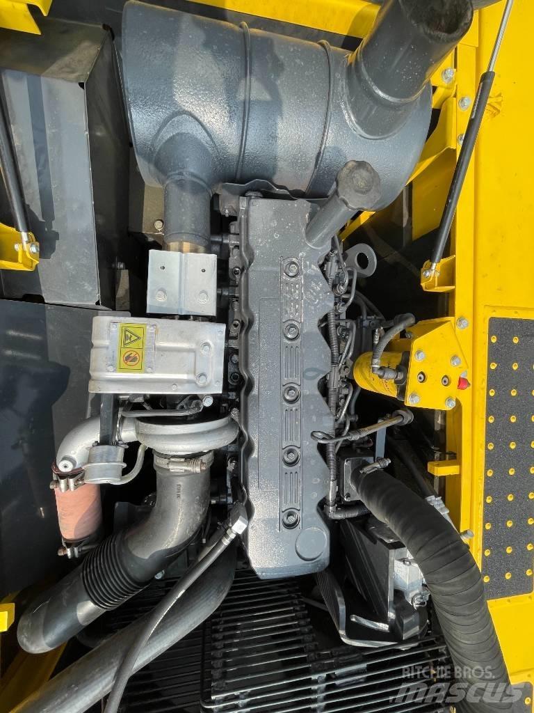 Komatsu PC 220 Vikšriniai ekskavatoriai