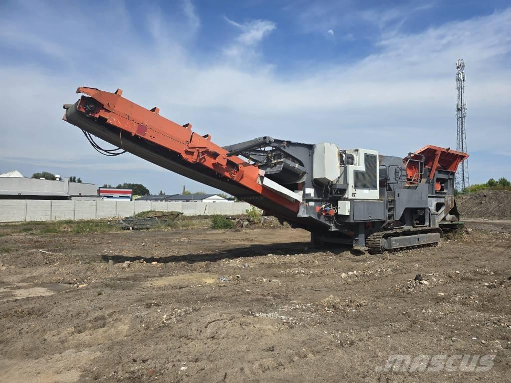 Sandvik QJ 341 Mobilūs smulkintuvai