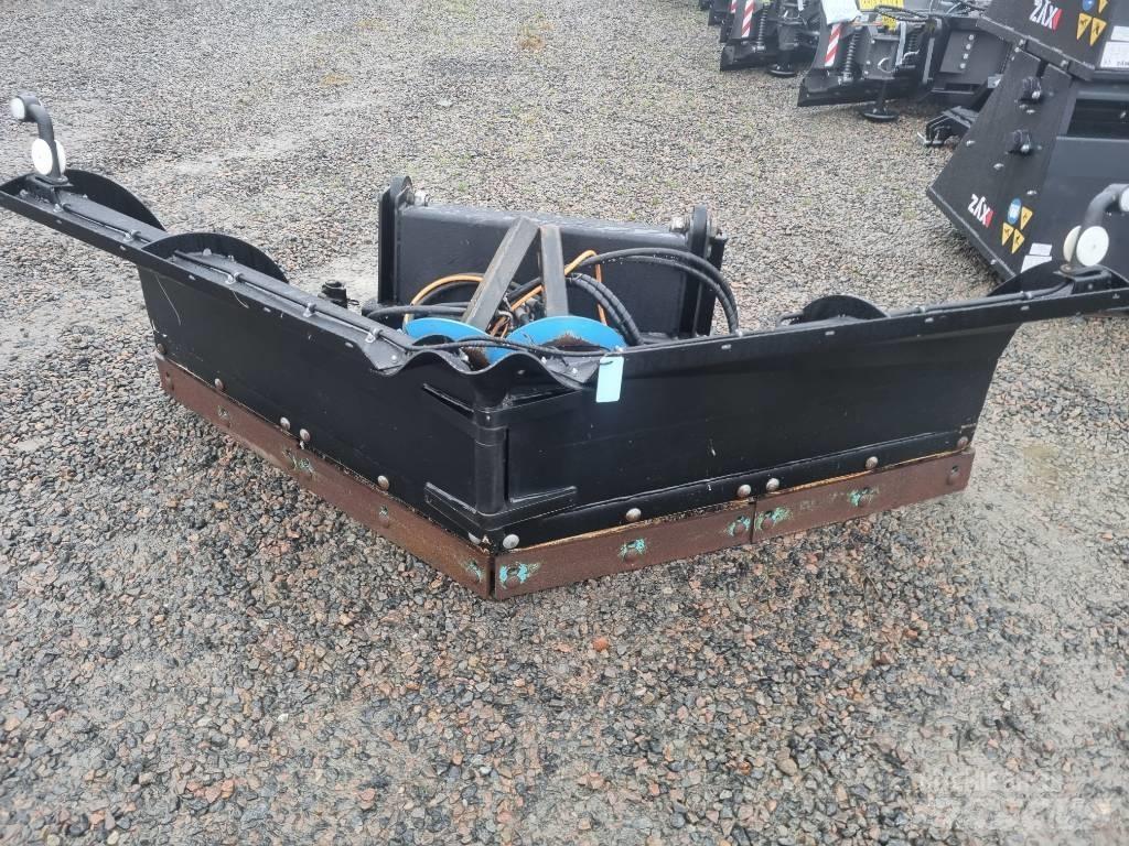 SE Equipment  Vikplog Plūgai