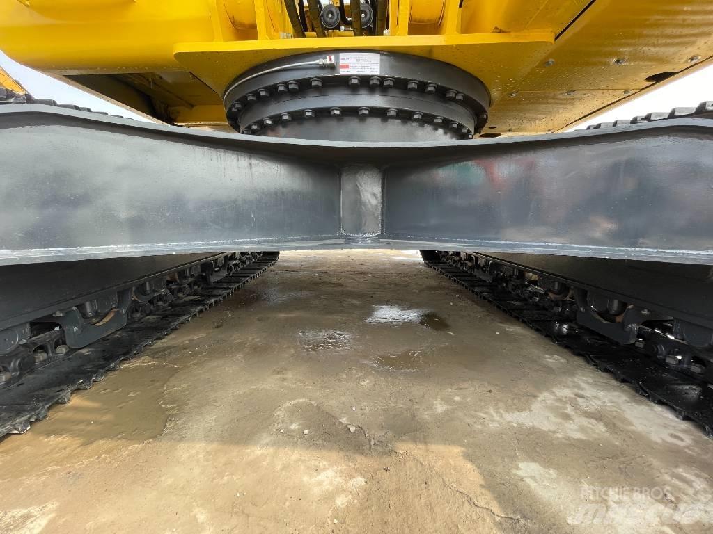 Komatsu PC220-8 Vikšriniai ekskavatoriai