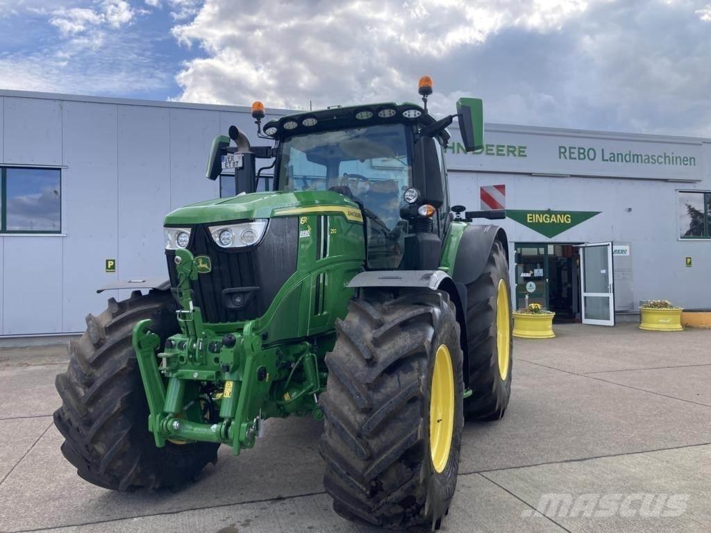 John Deere 6R250 Traktoriai